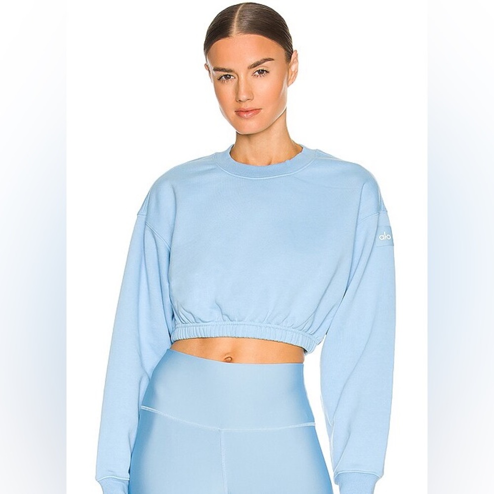 ALO Yoga Light Blue Cropped Sweatshirt